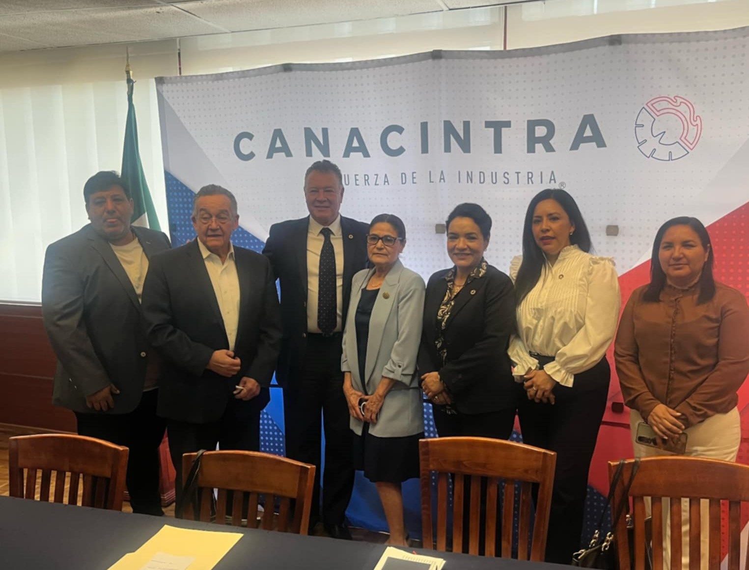 Incluirá el Premio Nacional CANACINTRA 2025 proyectos de los 32 estados ...